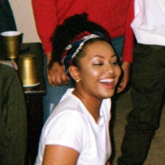 Meet your Posher, Chloe - Picture 1 of 1